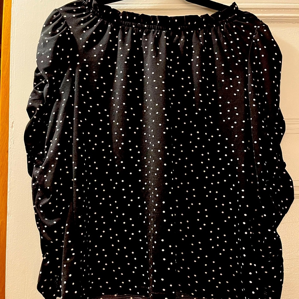 Max Studio puff shoulder blouse